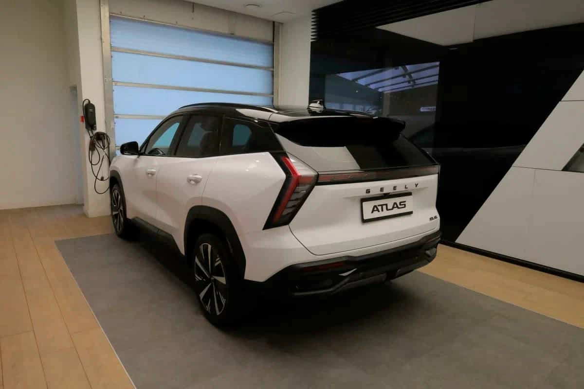 Geely Atlas Новый