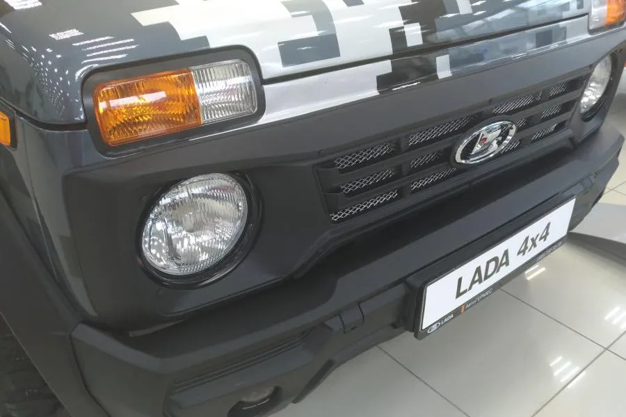 Lada Niva Bronto