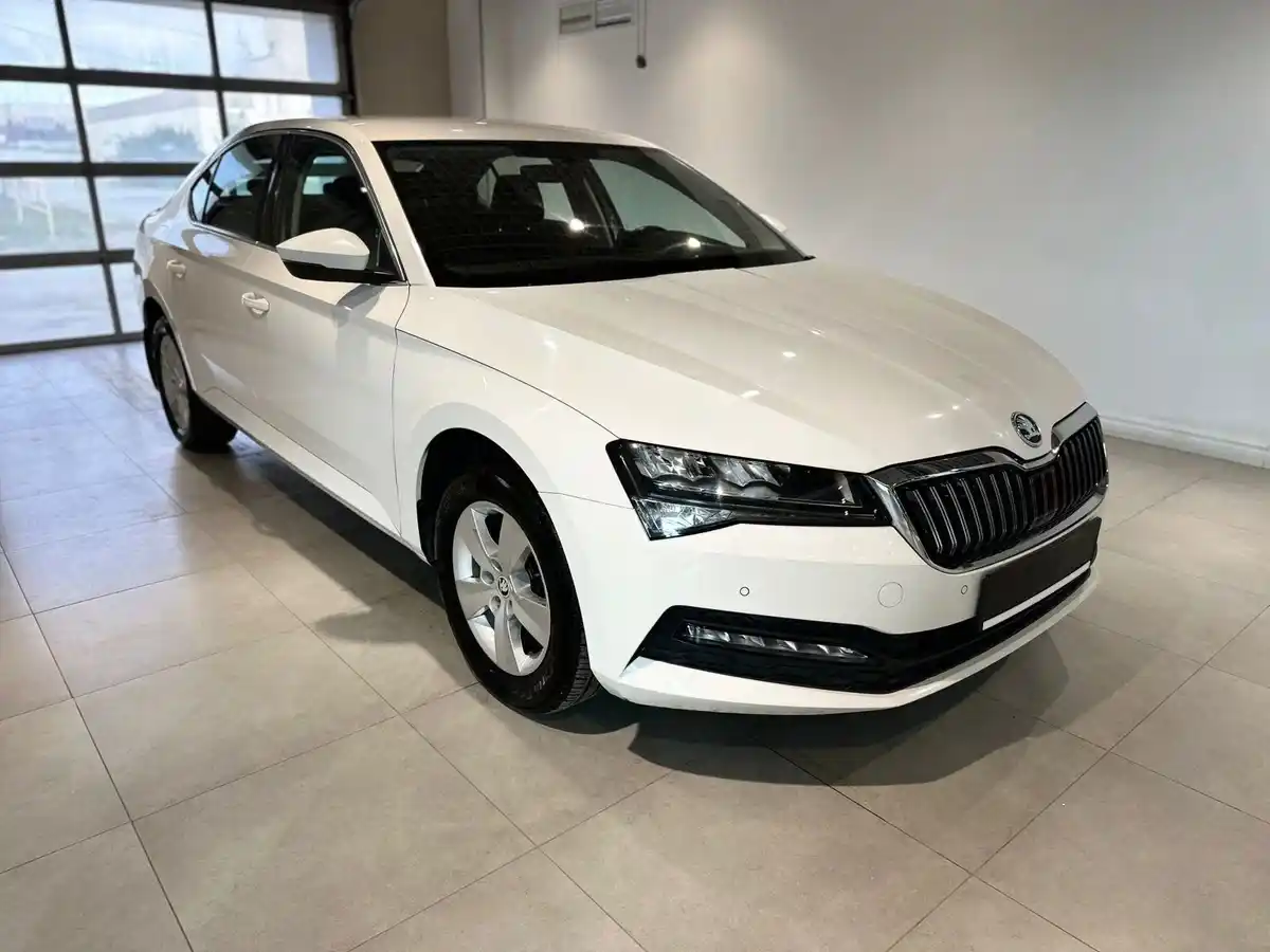 Skoda Superb III