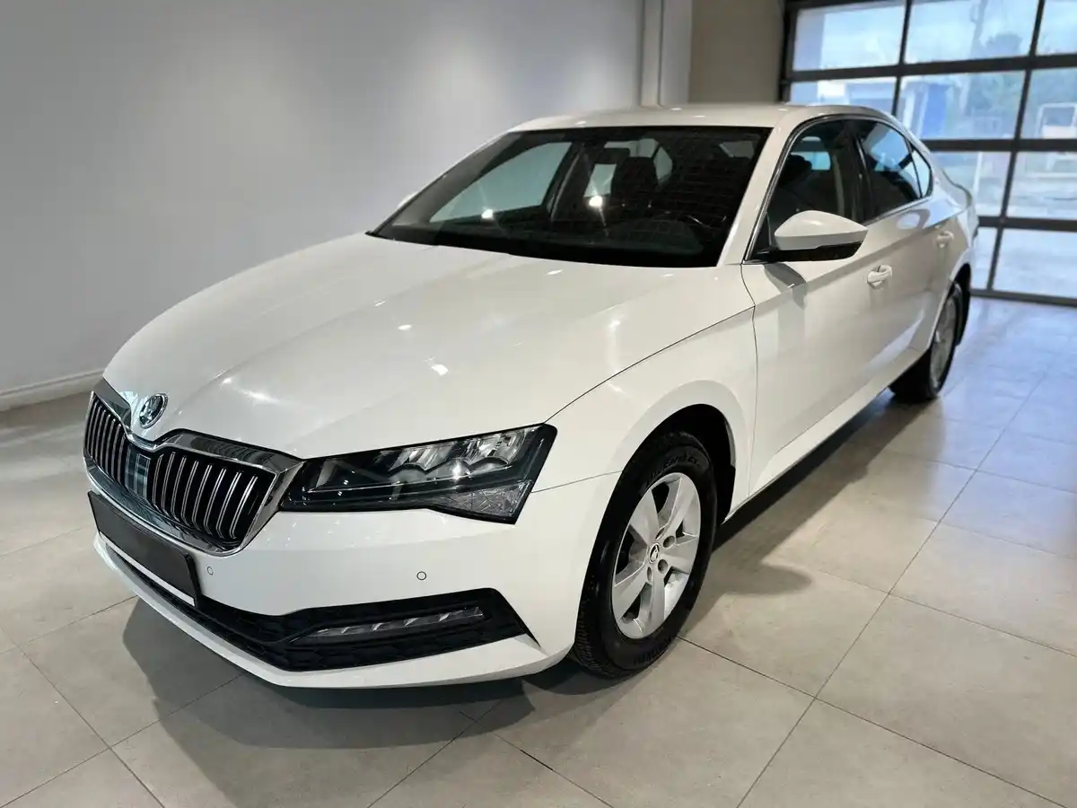 Skoda Superb III